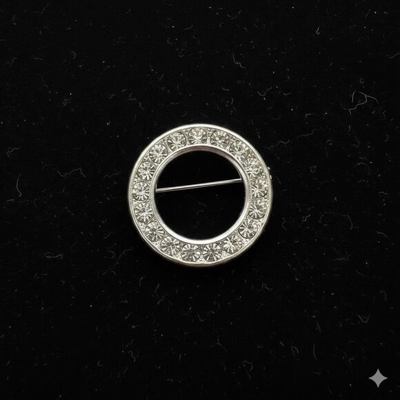 no brand Jewelry - Vintage Rhinestone Circle Brooch, 1960s Silver Eternity Pin